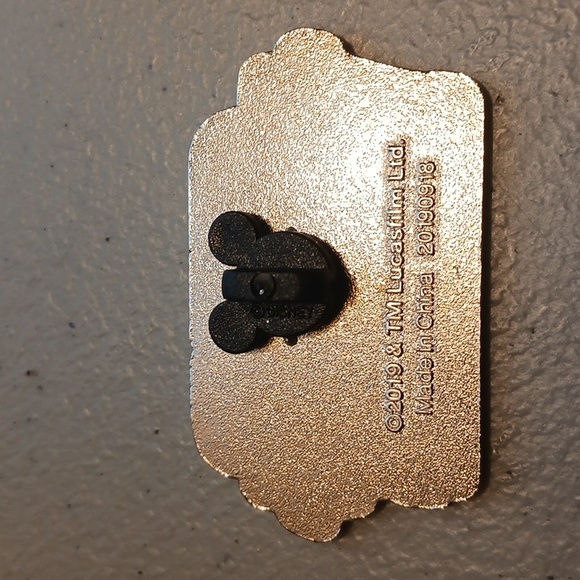 Star Wars The Rise of Skywalker Opening Night Limited Edition Pin #eshopchicago - Picture 3 of 3